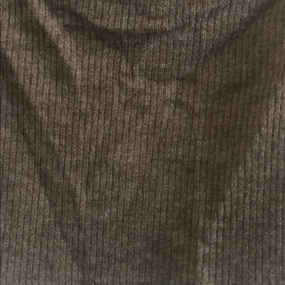 Ribbed Cropped Tank... - Picture 3 of 4